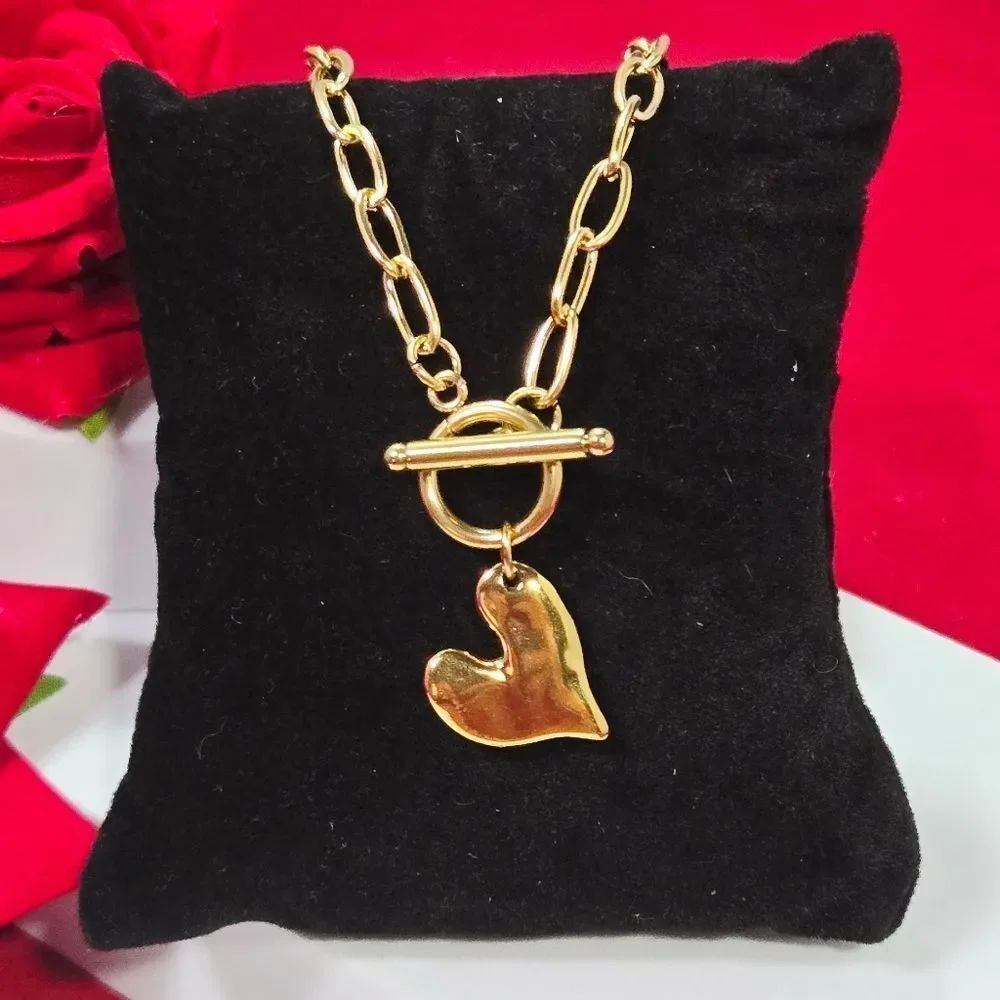 Gold Heart Charm Toggle Necklace Paperclip Chain Stainless Steel Choker NWT Gift